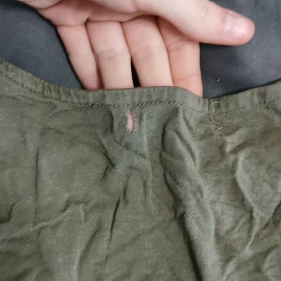 crop top - Picture 3 of 3